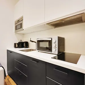 Beautiful -1br-4p- Tour Eiffel - Invalides Apartment